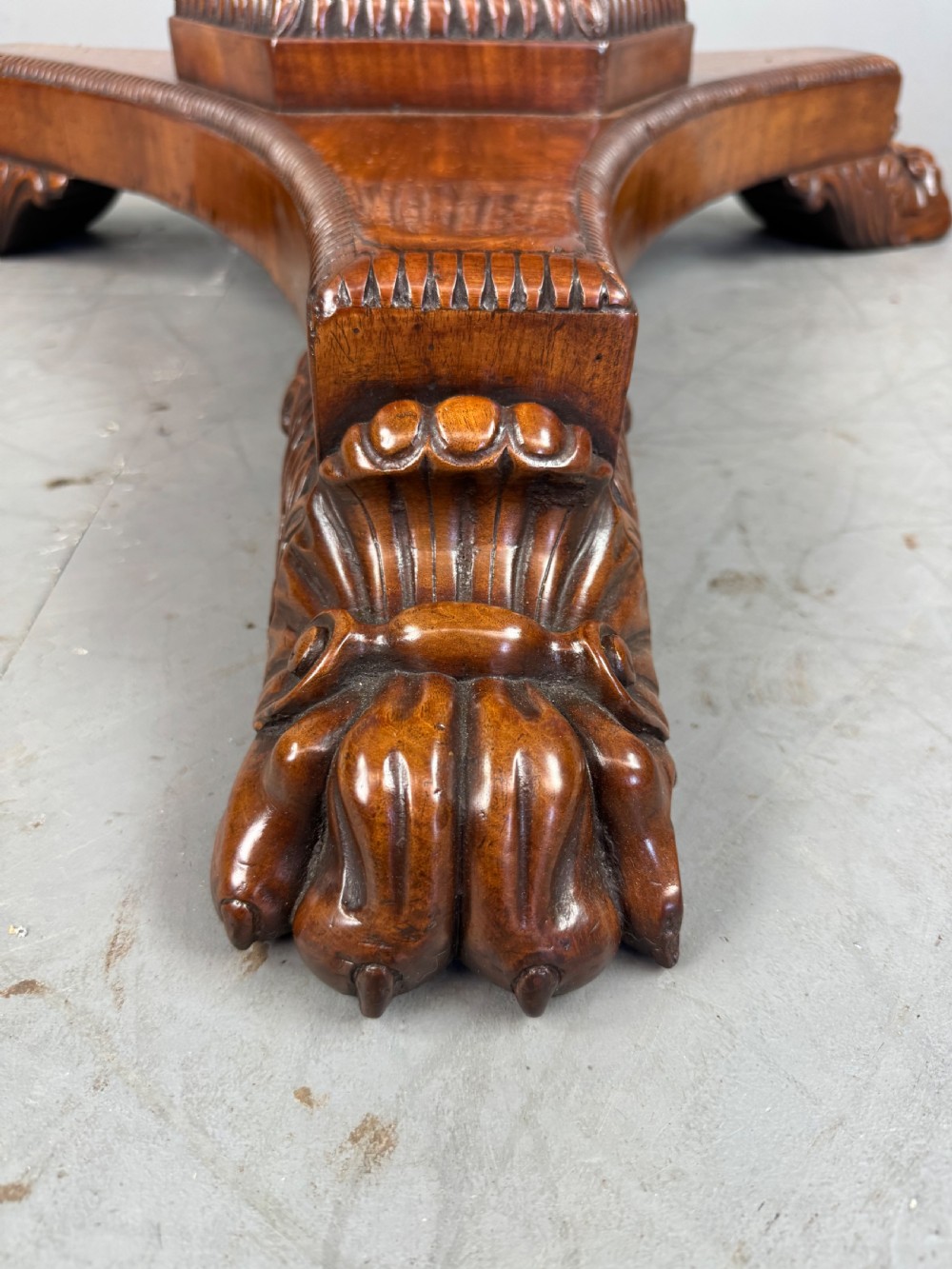 Antique Regency mahogany centre/dining table  View X