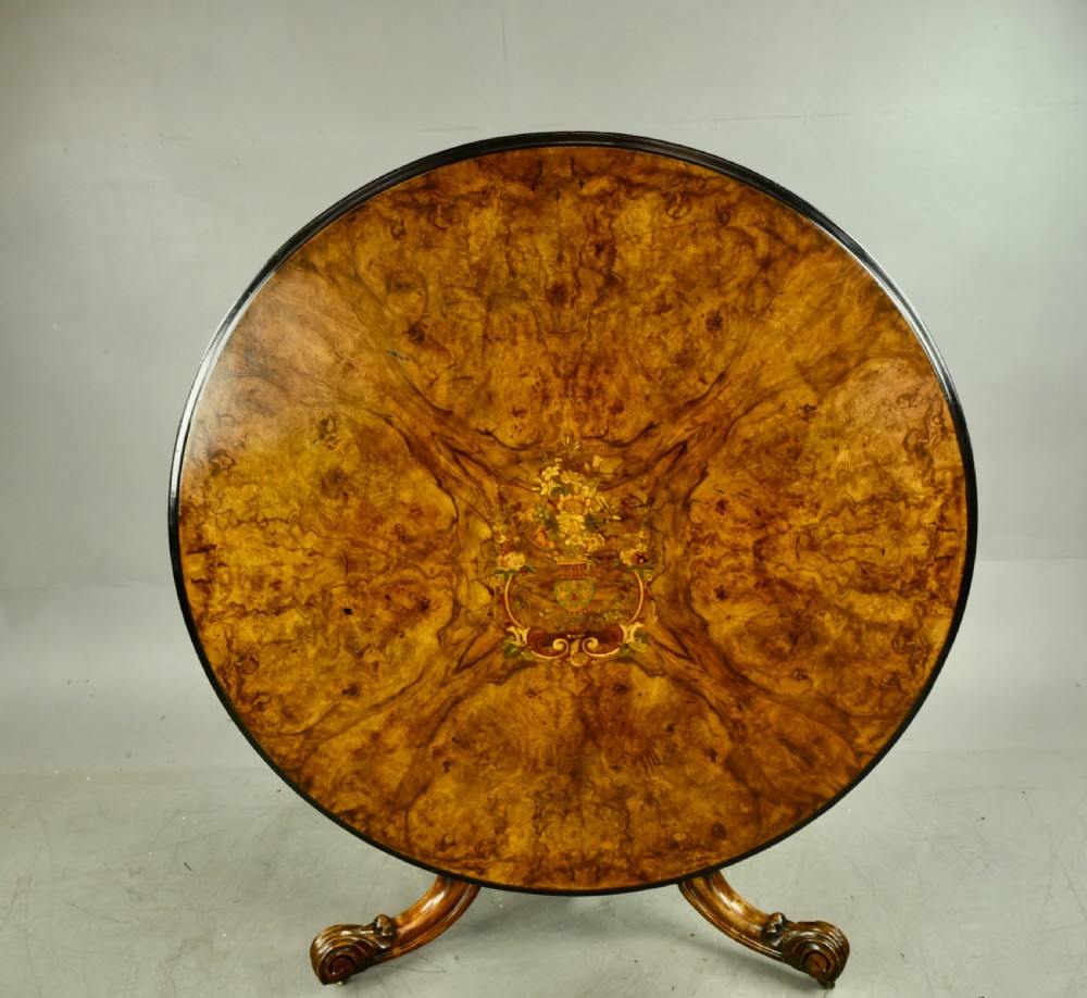 Victorian round burr walnut inlaid dining/centre table 