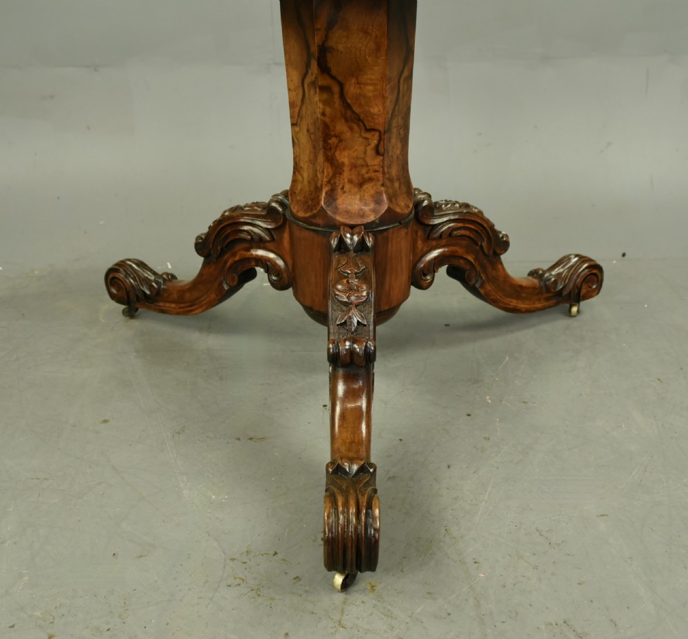 Victorian round burr walnut inlaid dining/centre table  View V