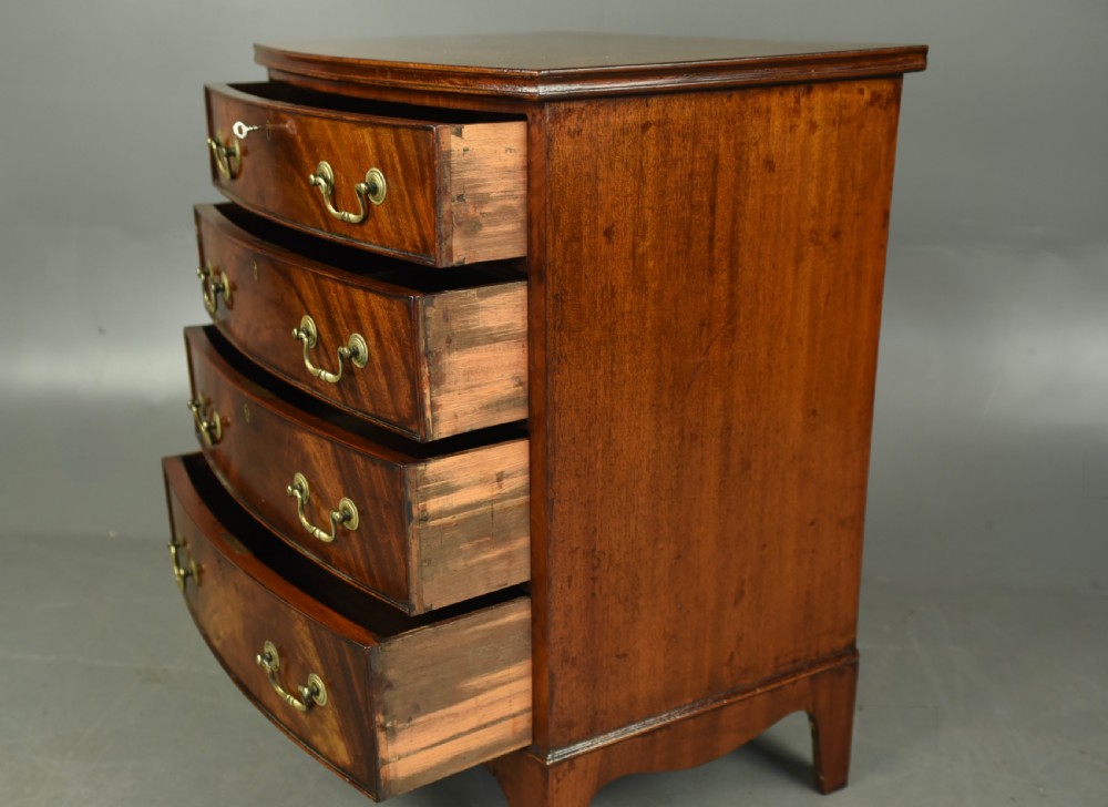 small Antique mahogany bow front chest of drawers  View V