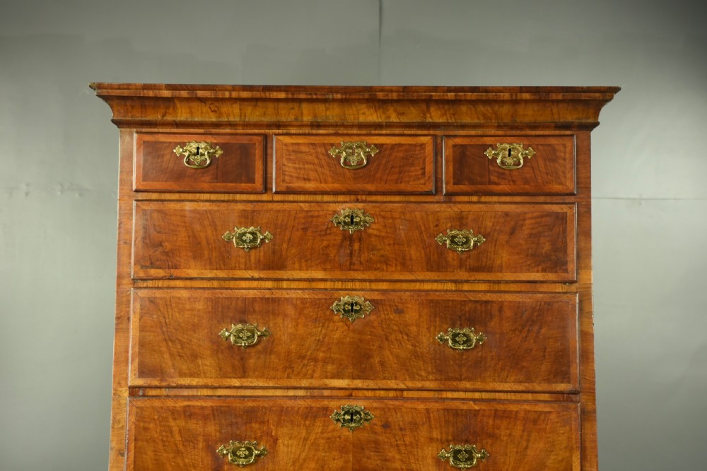 18th century Georgian walnut chest on chest  View IV