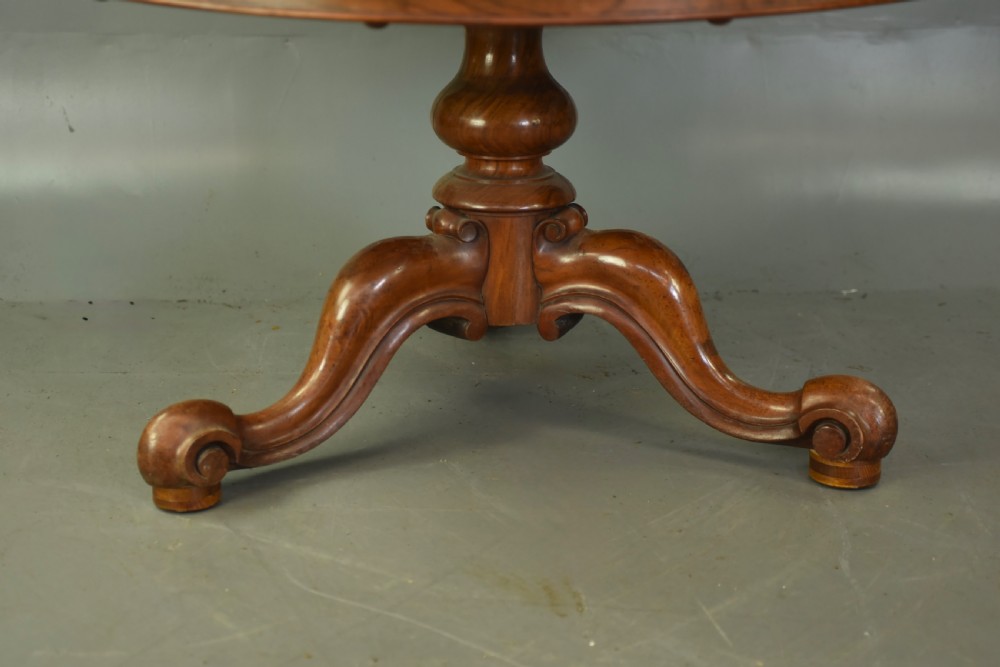 Victorian walnut dining table  View VI