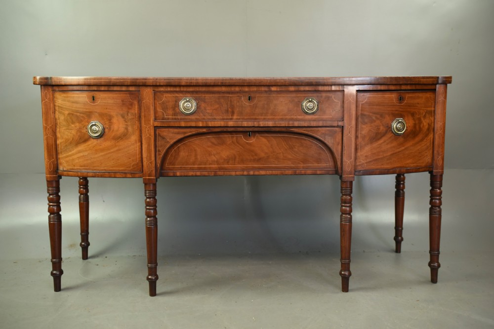 Georgian mahogany sideboard 