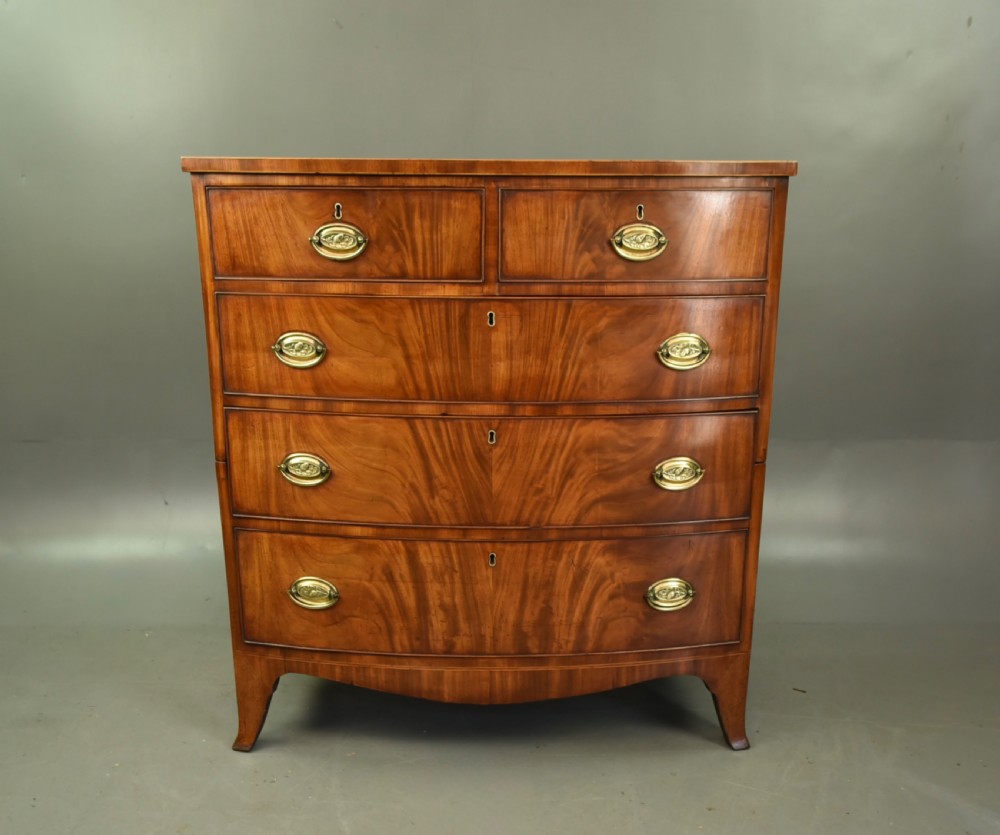 Large Regency mahogany bow front chest of drawers 