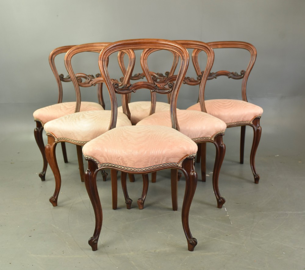 Set of six Victorian rosewood dining chairs 
