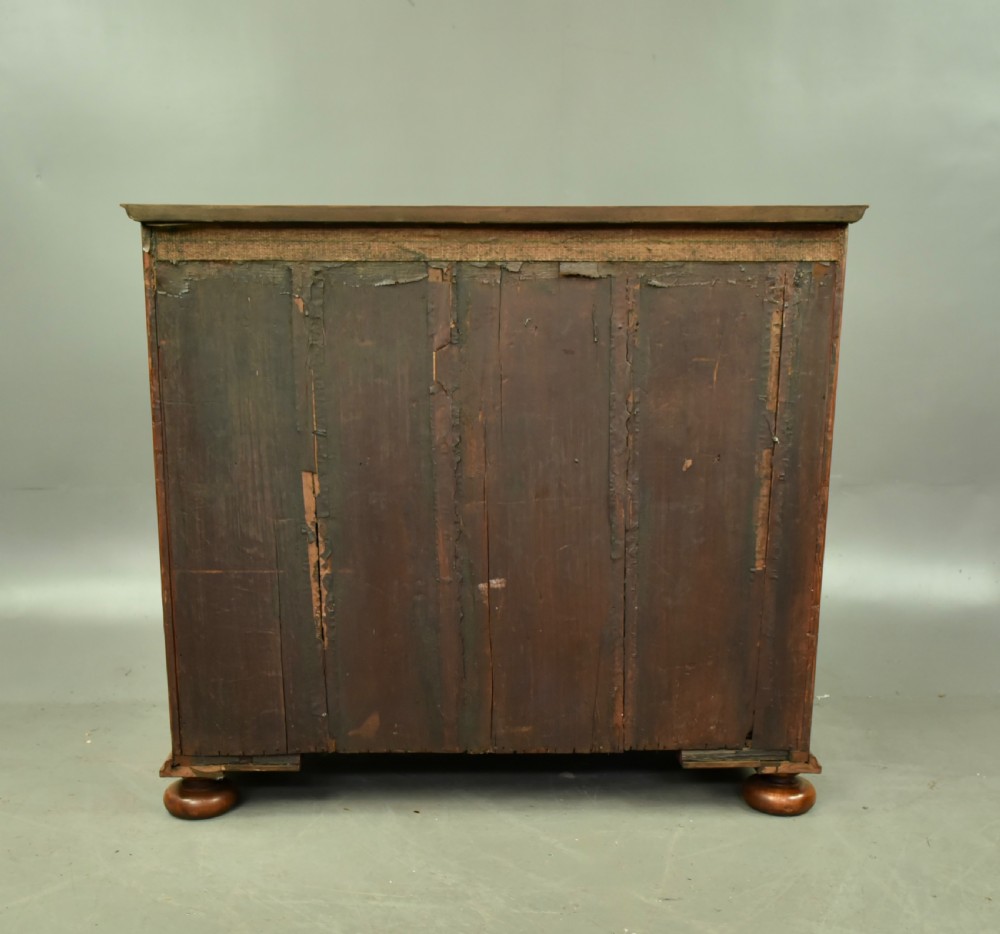 Queen Anne walnut chest of drawers circa 1720 View IX