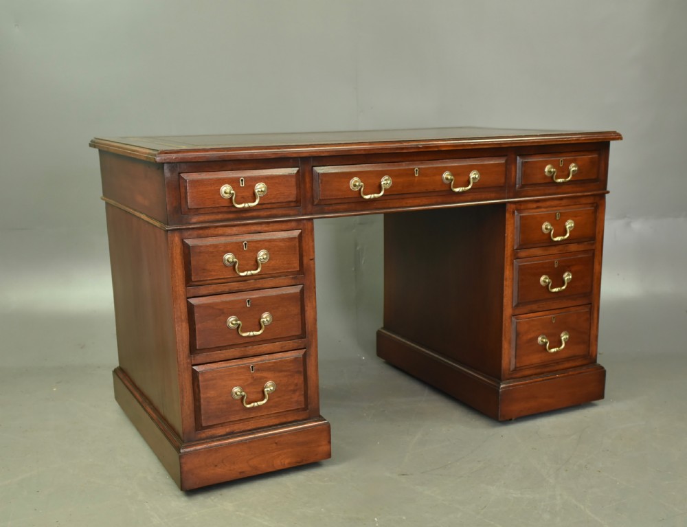 Victorian mahogany pedestal desk  View III