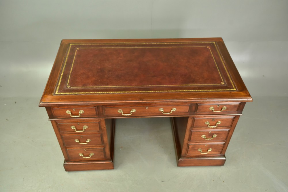 Victorian mahogany pedestal desk  View IV