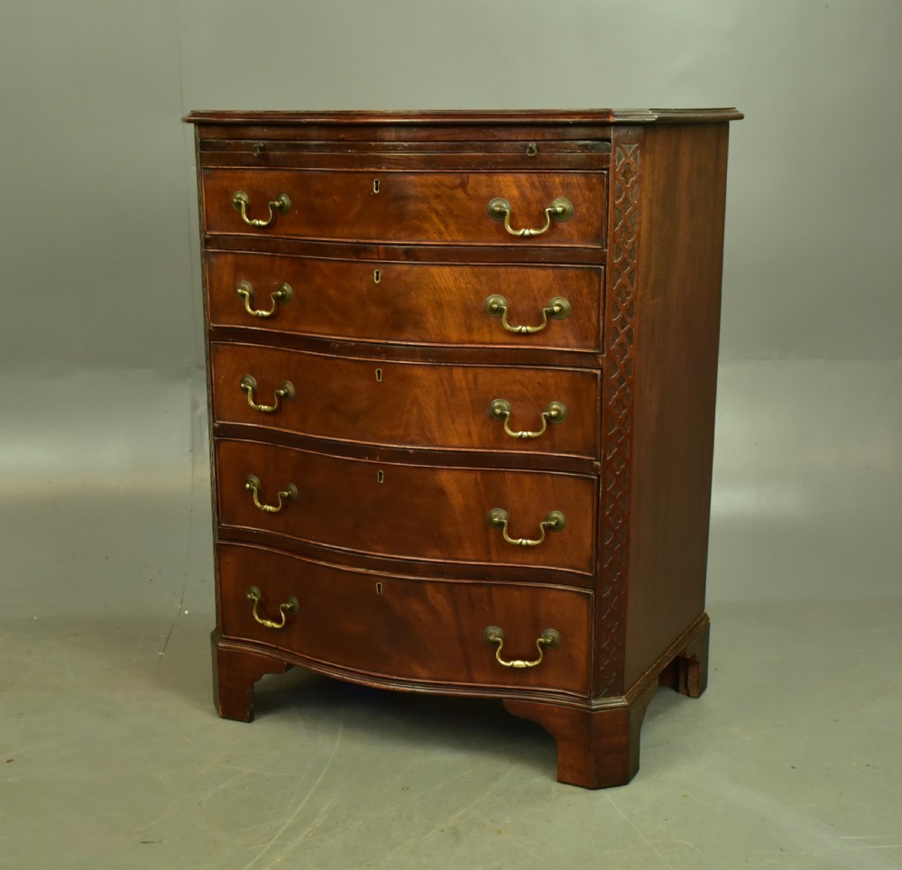 Antique mahogany serpentine chest of drawers  View II