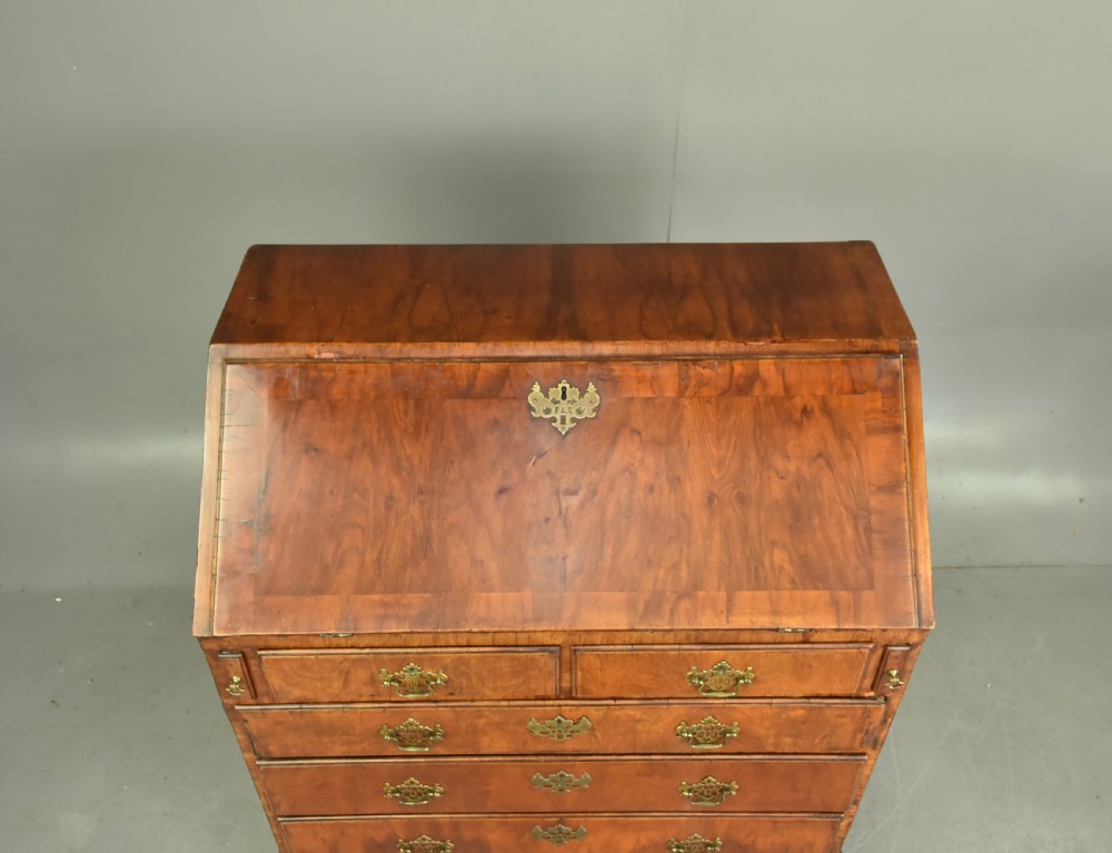 18th century walnut bureau  View VI