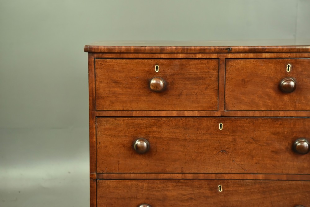 small Georgian mahogany chest of drawers  View IV