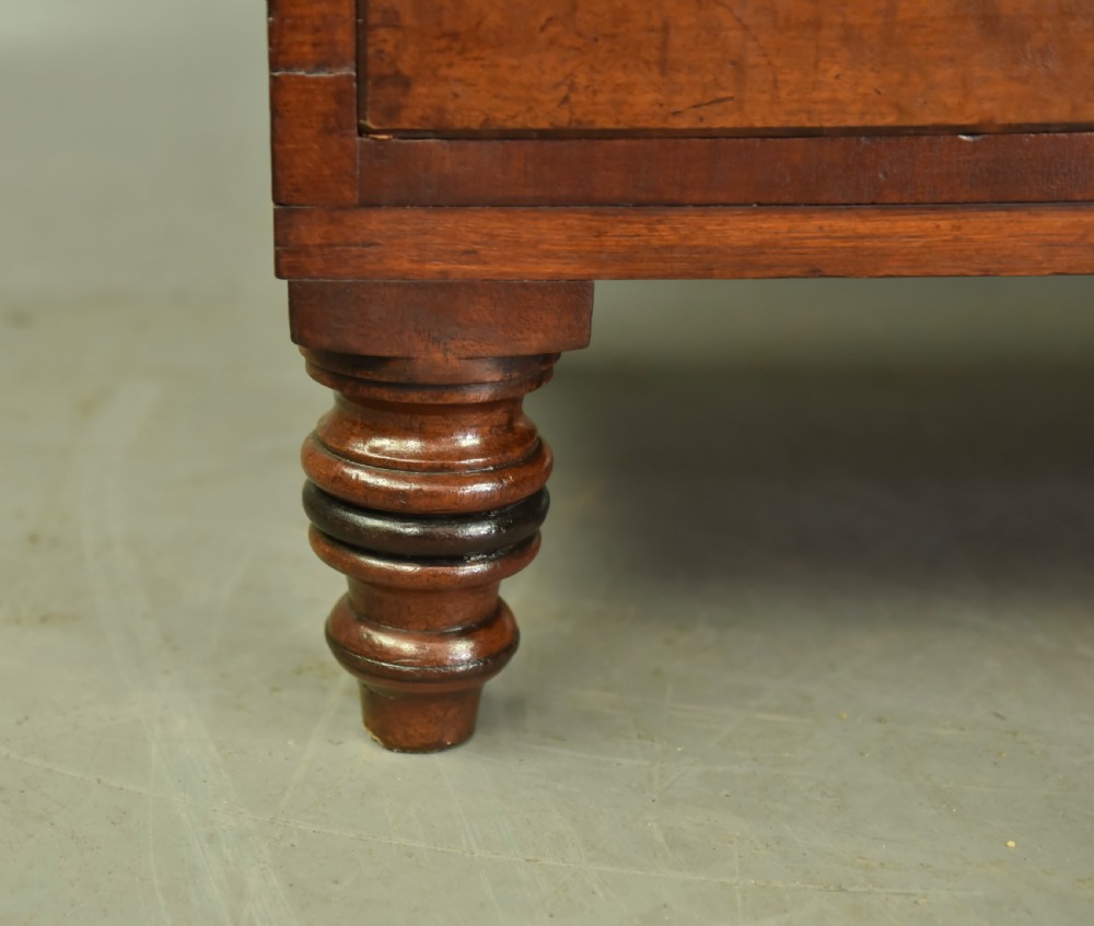 small Georgian mahogany chest of drawers  View VI