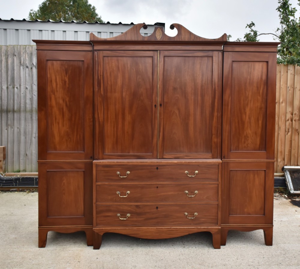 Georgian mahogany four door breakfront wardrobe  View II