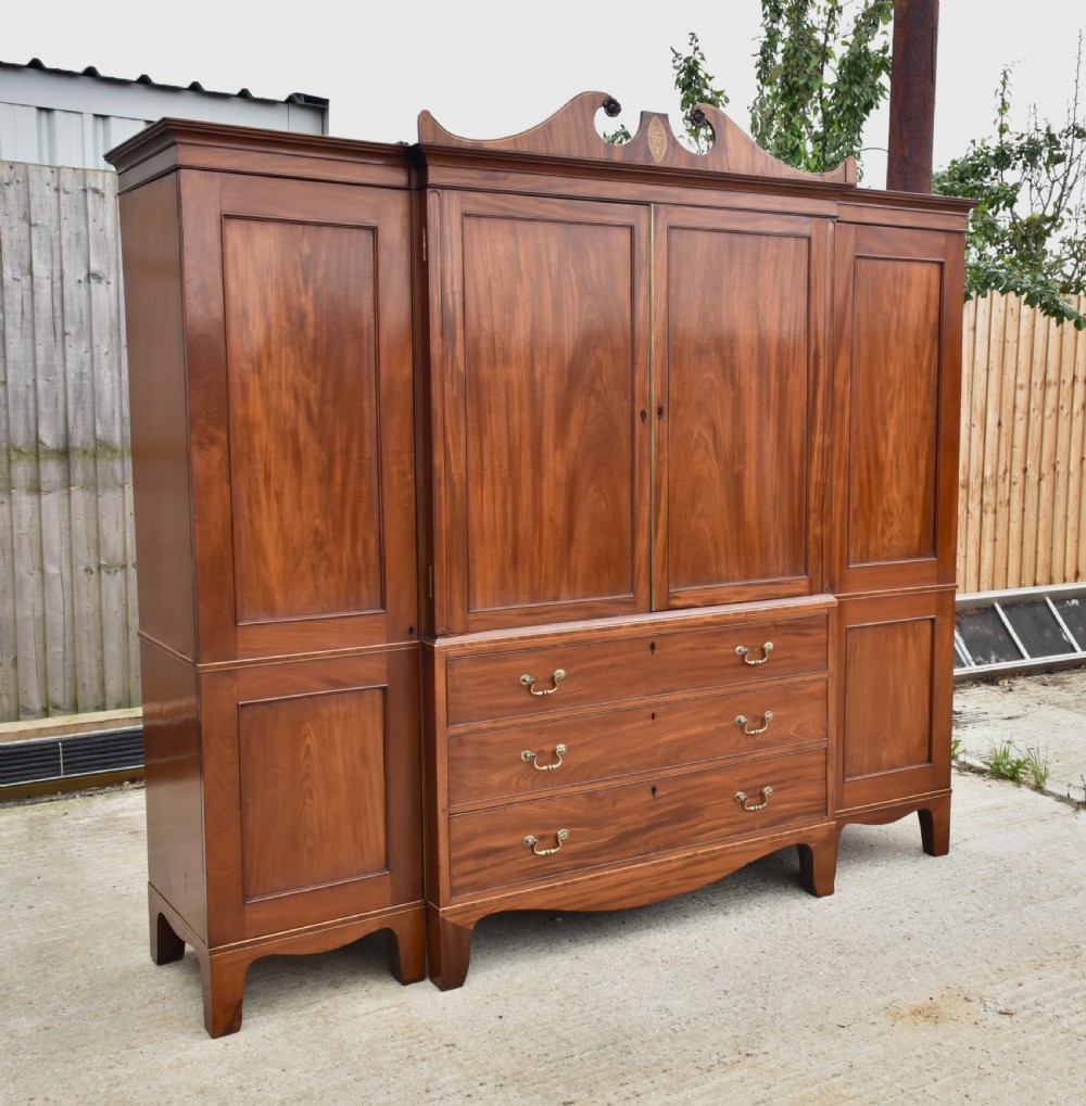 Georgian mahogany four door breakfront wardrobe  View III