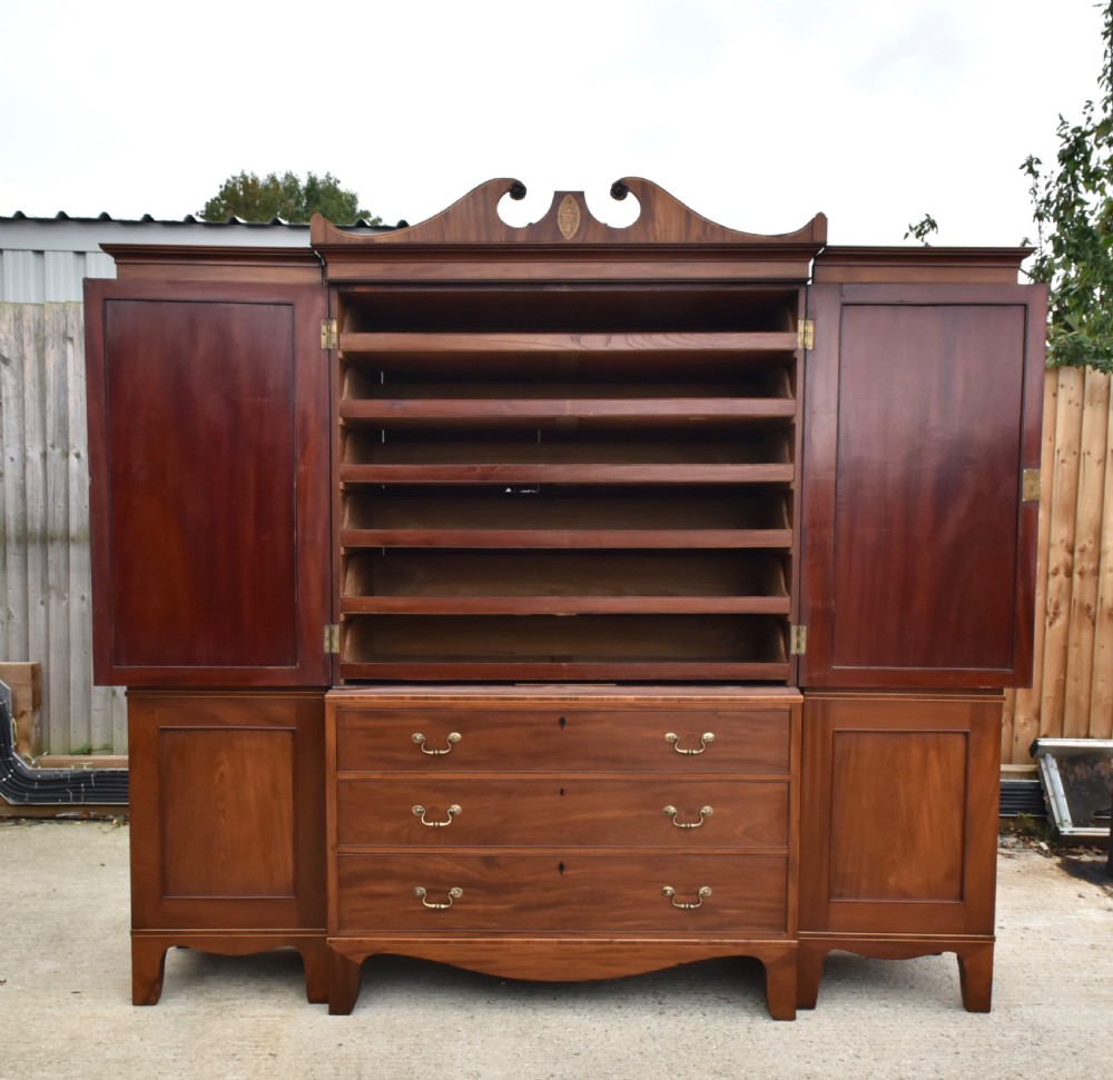 Georgian mahogany four door breakfront wardrobe  View IV