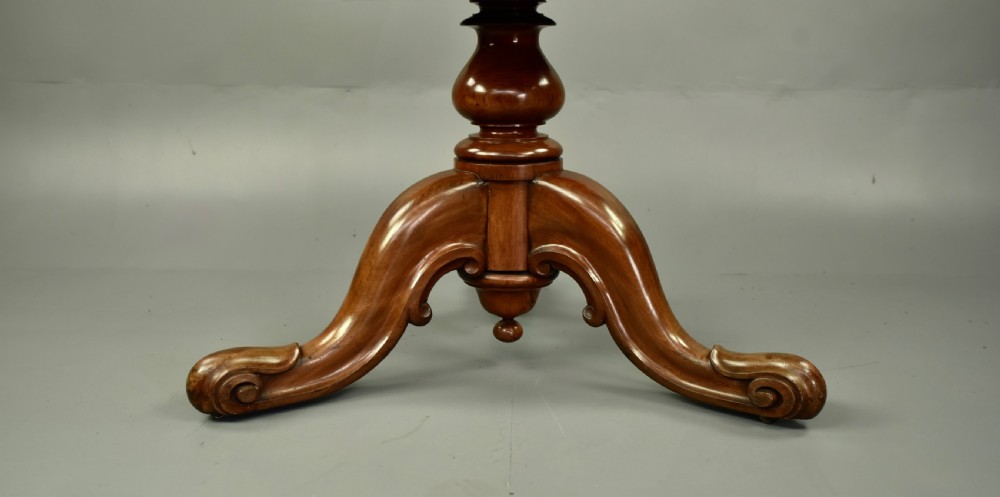 Victorian flame mahogany dining table centre table  View IV