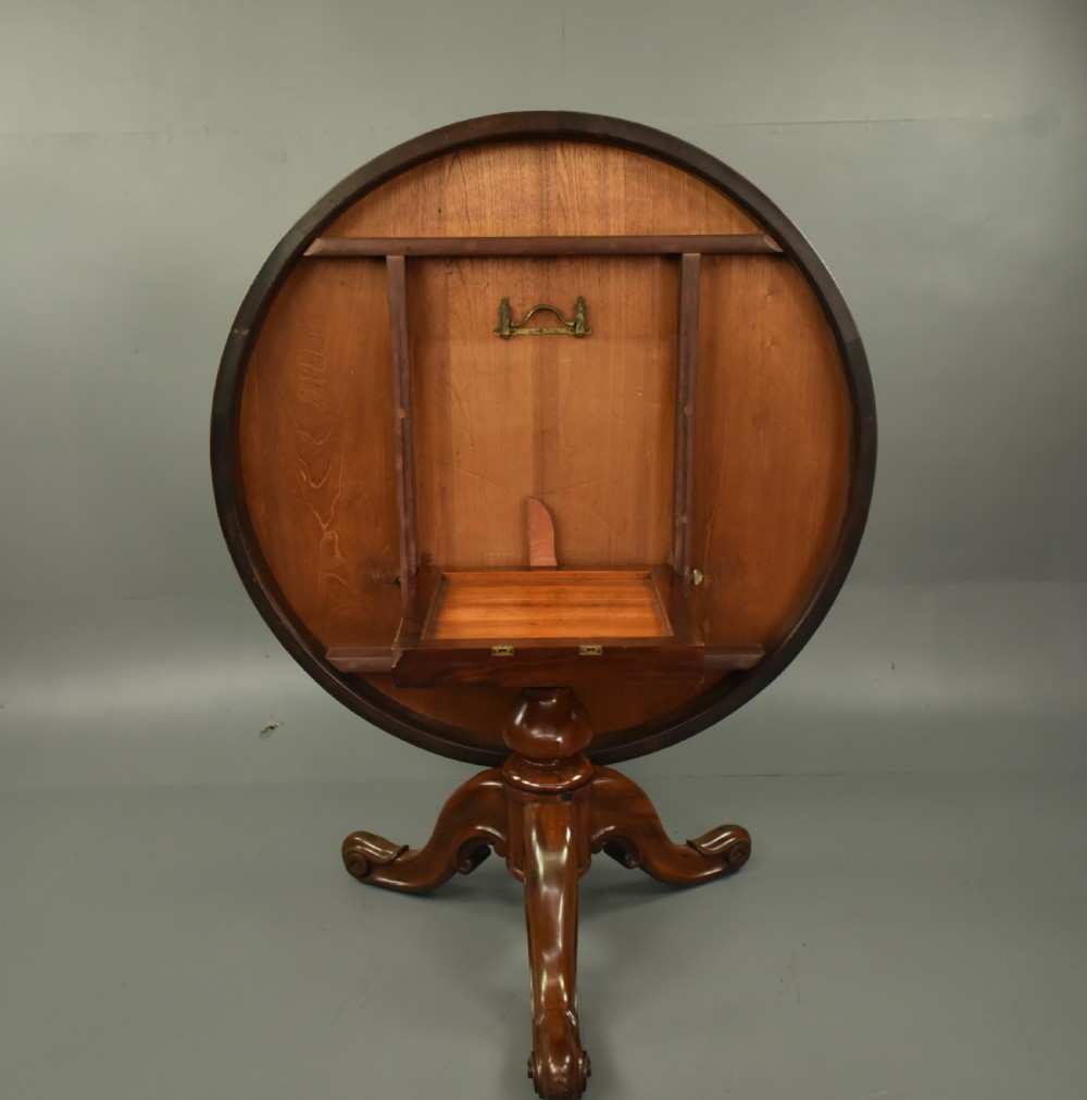 Victorian flame mahogany dining table centre table  View VI