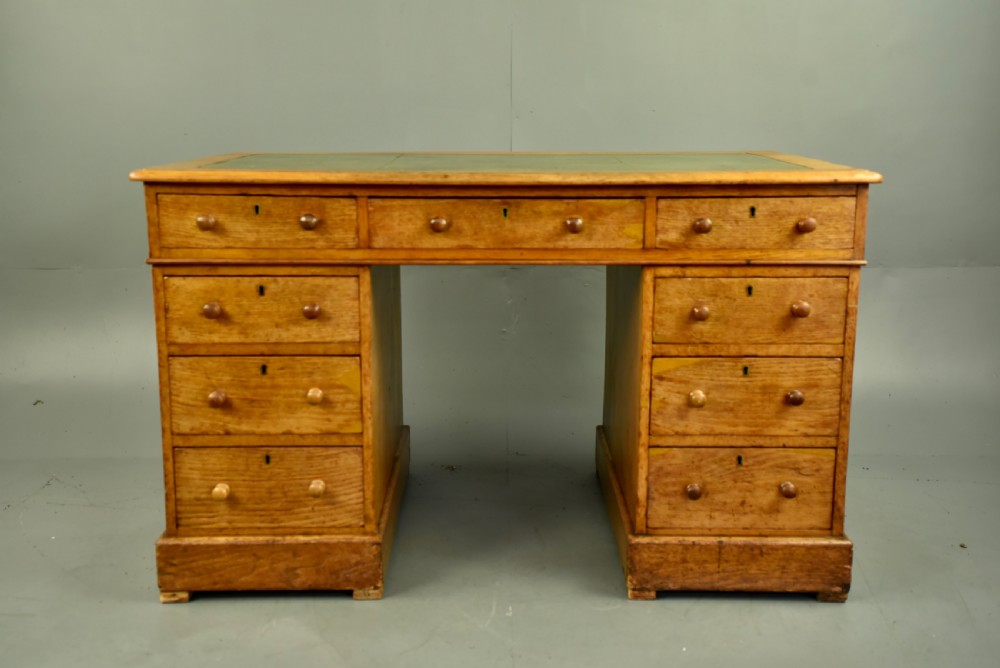 Victorian oak pedestal desk 