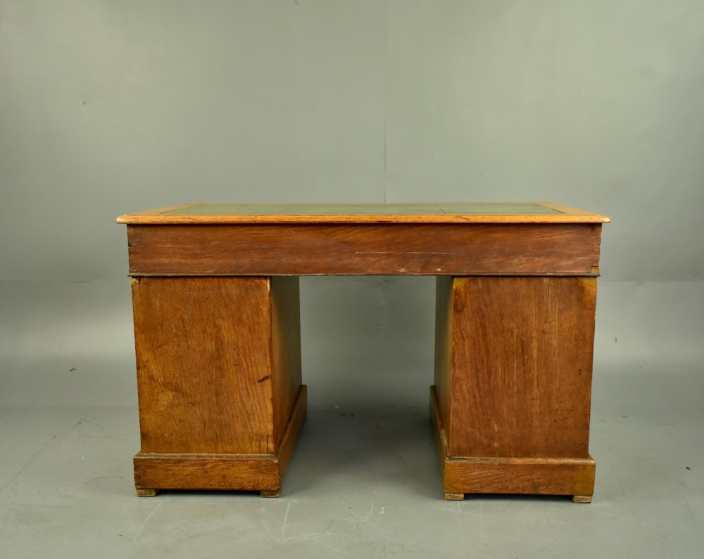 Victorian oak pedestal desk  View VII