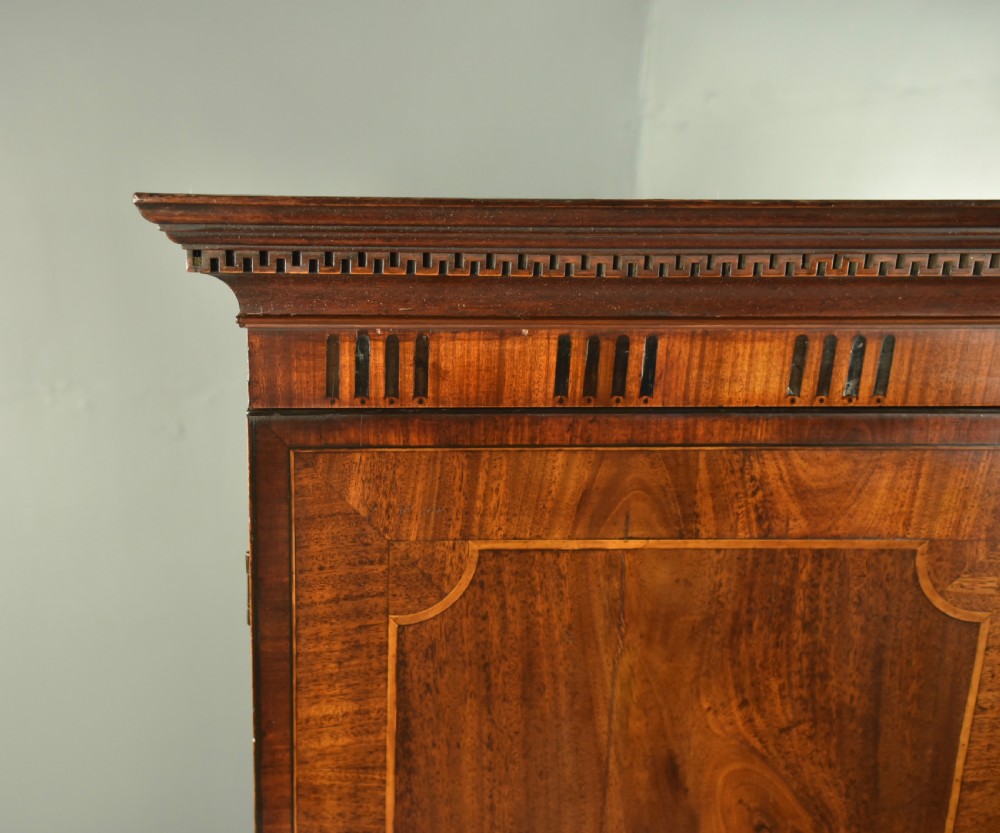 Georgian mahogany wardrobe  View IV