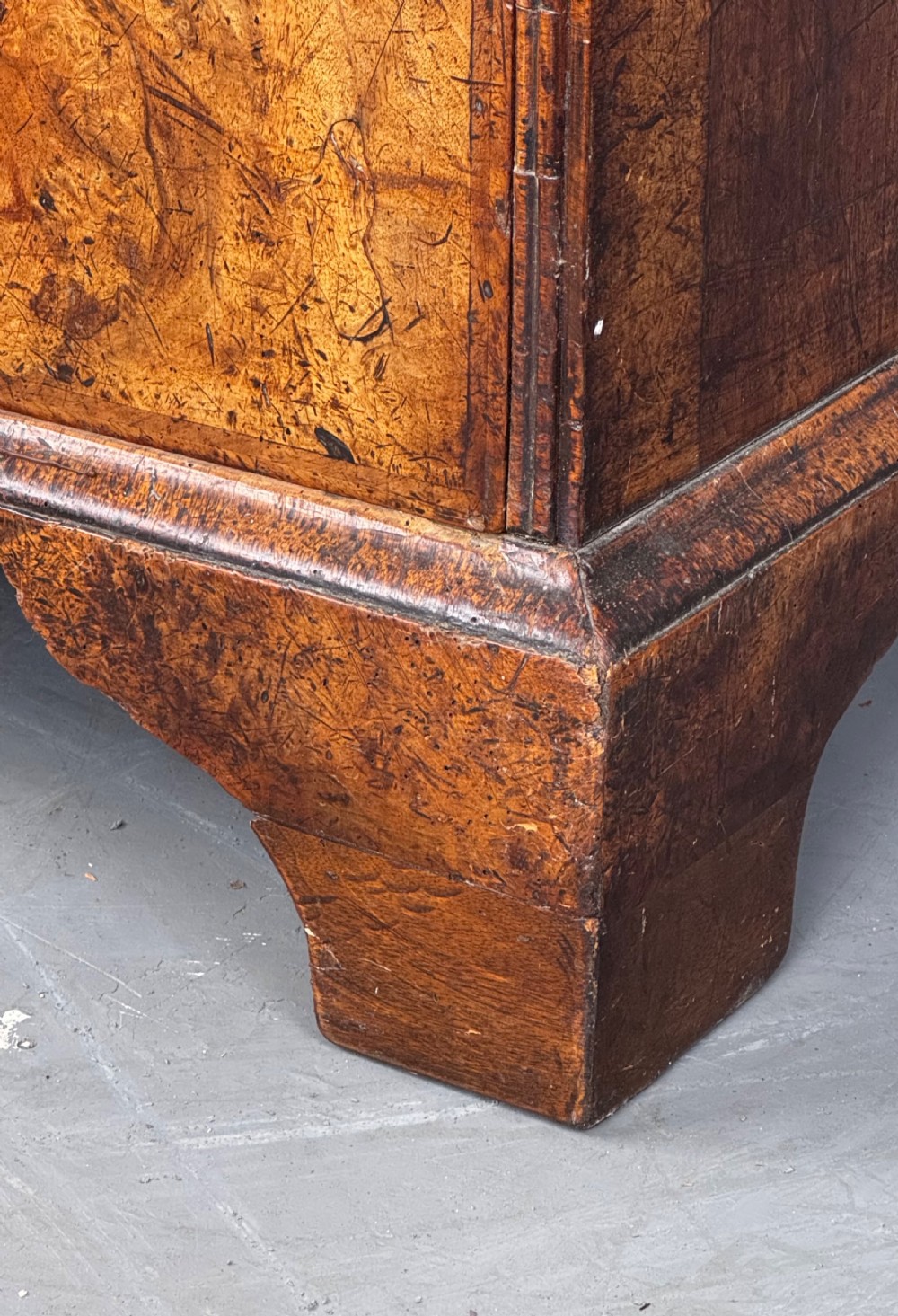 George I burr walnut bureau  View VII