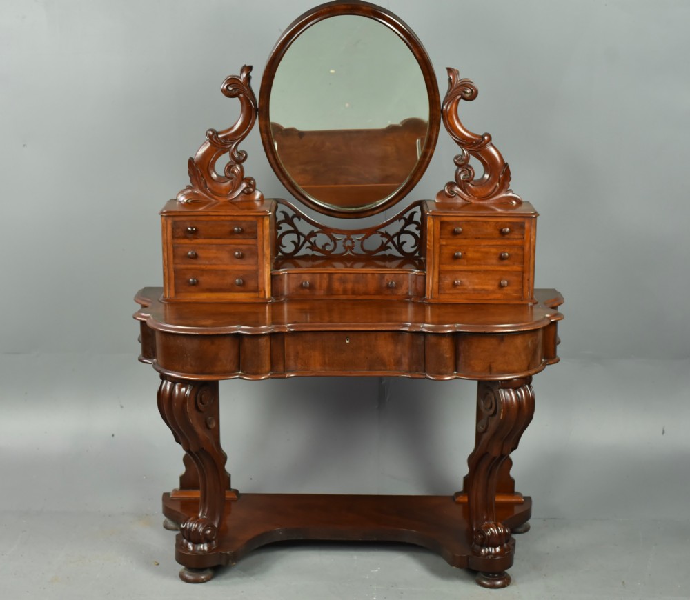 Victorian mahogany dressing table 