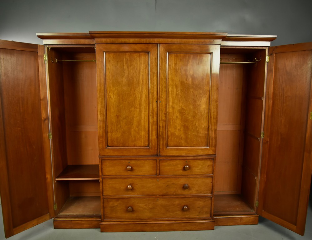 large Georgian mahogany breakfront wardrobe  View IV