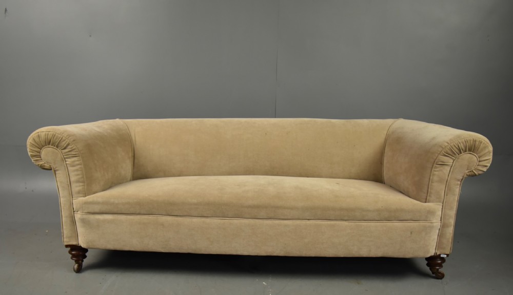 Victorian Chesterfield sofa 