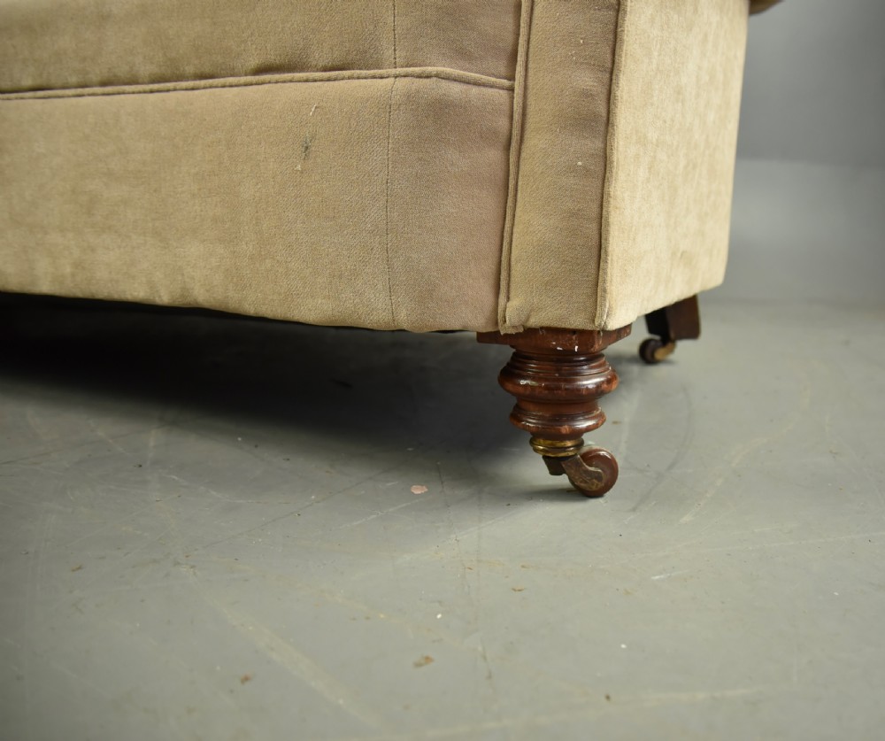 Victorian Chesterfield sofa  View III