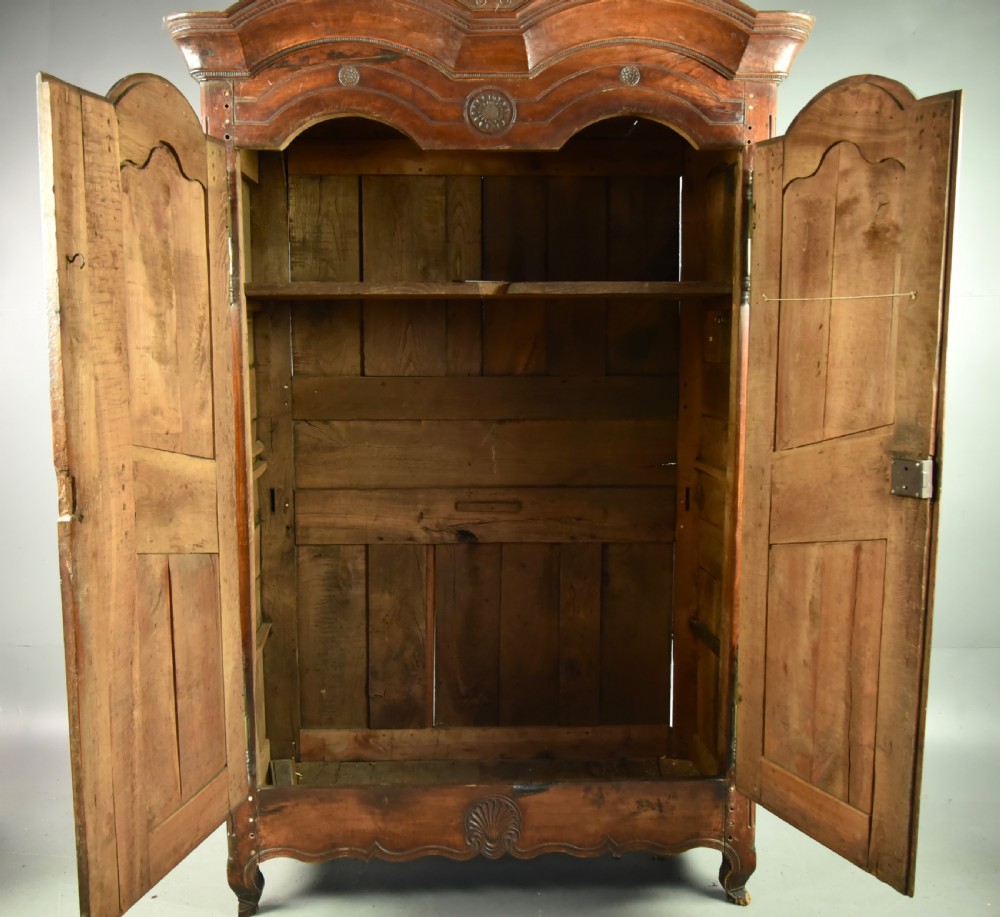 18th century French armoire wardrobe View VIII
