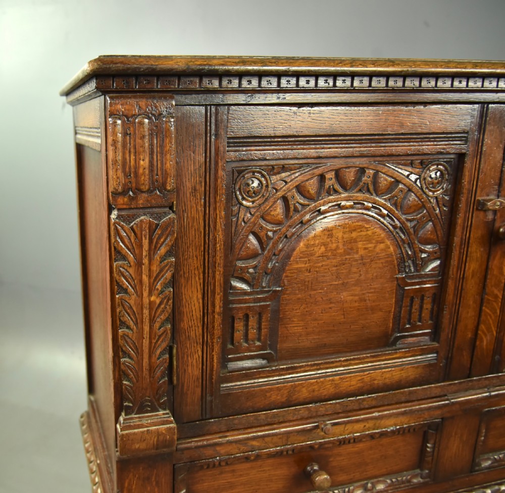 Ipswich oak wine cabinet  View V
