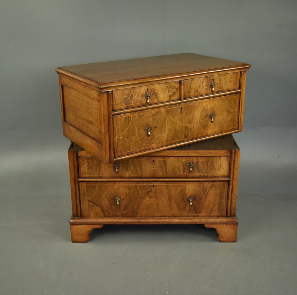 Georgian walnut chest of drawers  View VI