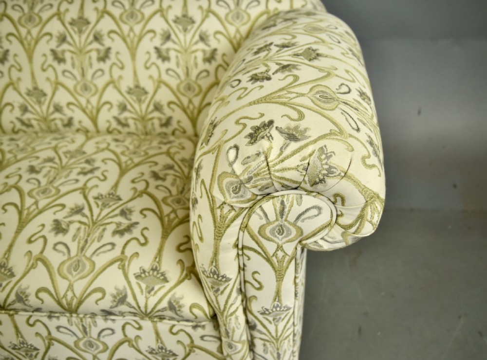 Victorian two seat Chesterfield  View IV