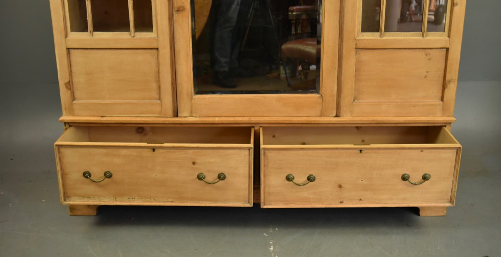 Victorian pine triple wardrobe  View IV