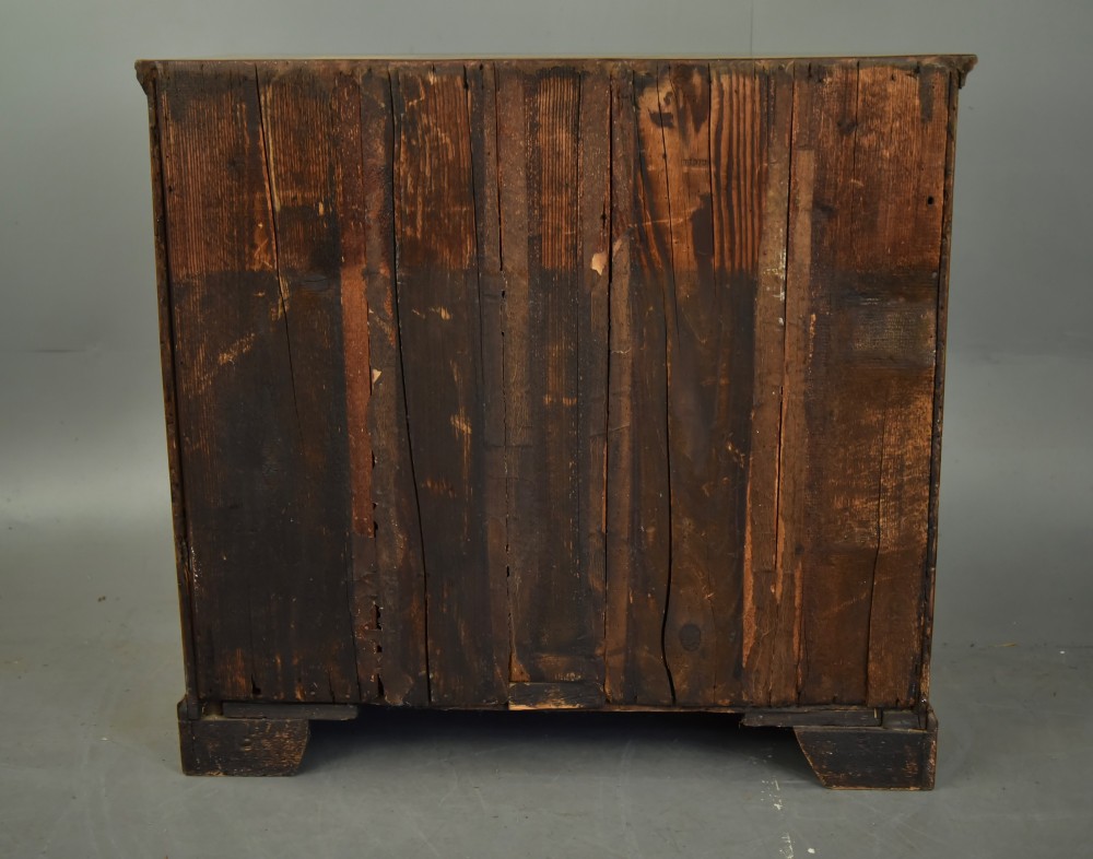 18th century walnut chest of drawers View VII
