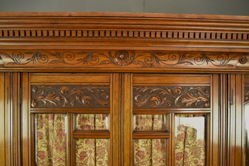 Victorian walnut triple breakfront  wardrobe View V