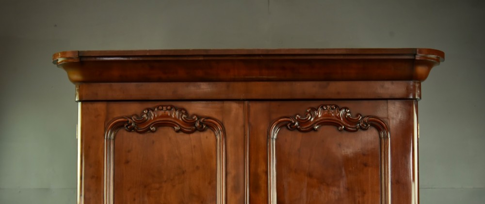 Early Victorian Mahogany Double wardrobe Compactum View III