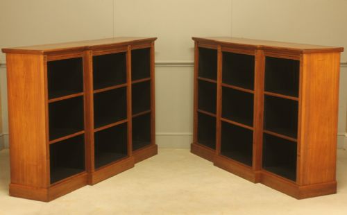 A FINE PAIR OF EDWARDIAN MAHOGANY BREAKFRONT OPEN BOOKCASES - ADDITIONAL PHOTO 8