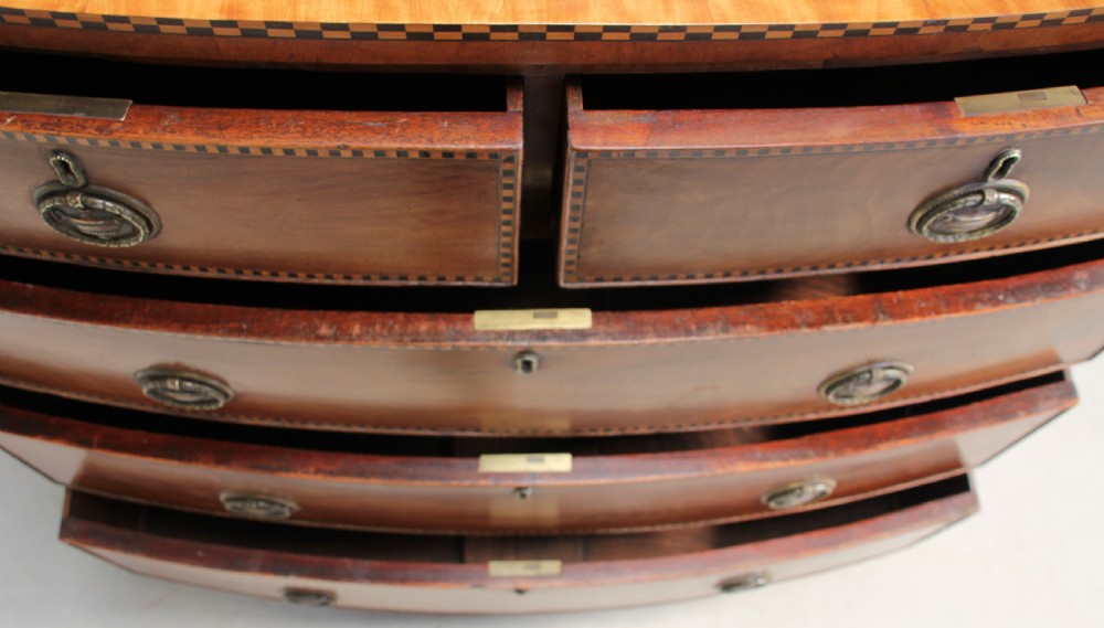 An early 19th century mahogany chest of drawers  View VIII