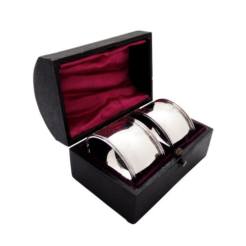 Pair of Antique Victorian Sterling Silver Napkin Rings in Case 1882 / 1883