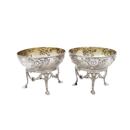 Pair of Antique Edwardian Sterling Silver Bowls / Dishes on Stands 1901
