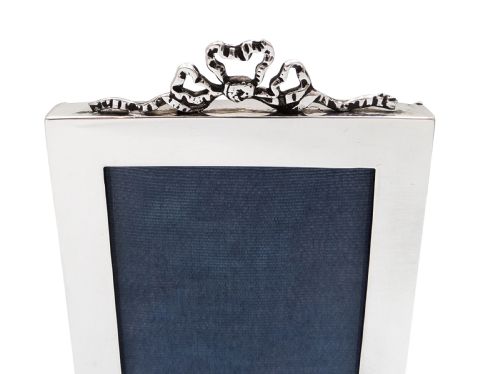 fig 1. Antique Sterling Silver 'Bow/Ribbon' Photo Frame 1918