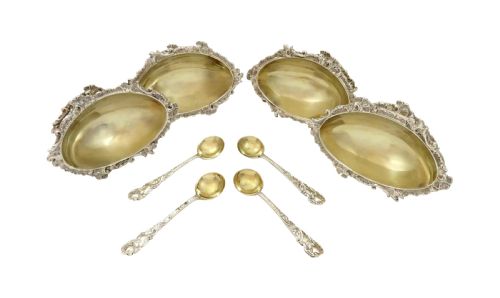 fig 1. Set of 4 Antique Edwardian Sterling Silver Salts & Spoons in Case 1904