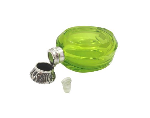 ANTIQUE SILVER LIME GREEN GLASS SCENTPERFUME BOTTLE C1890 - ADDITIONAL PHOTO 3