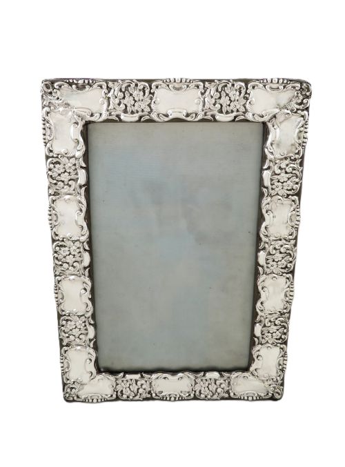 ANTIQUE EDWARDIAN STERLING SILVER 13 PHOTO FRAME 1902 - ADDITIONAL PHOTO 3