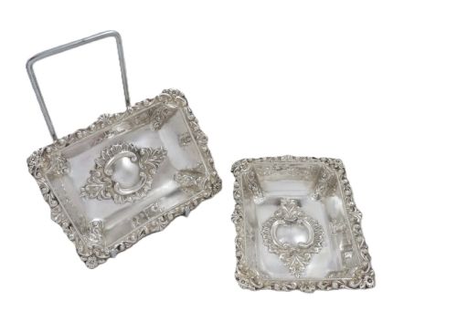 PAIR OF ANTIQUE VICTORIAN STERLING SILVER DISHES IN CASE 1899 - ADDITIONAL PHOTO 2