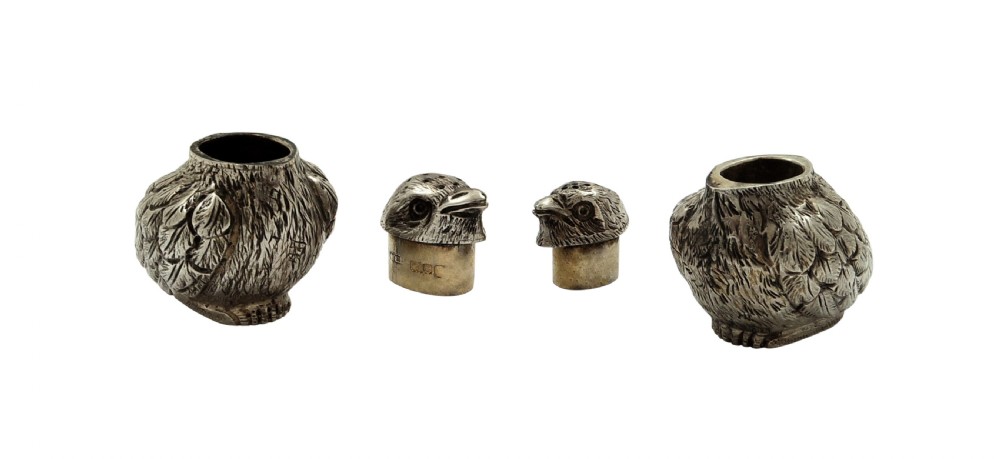 Pair of Antique Edwardian Sterling Silver Chick Peppers 1901 / 1902 View VI