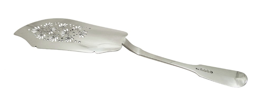 Antique William IV Irish Sterling Silver Fish Slice - Dublin 1836 View III