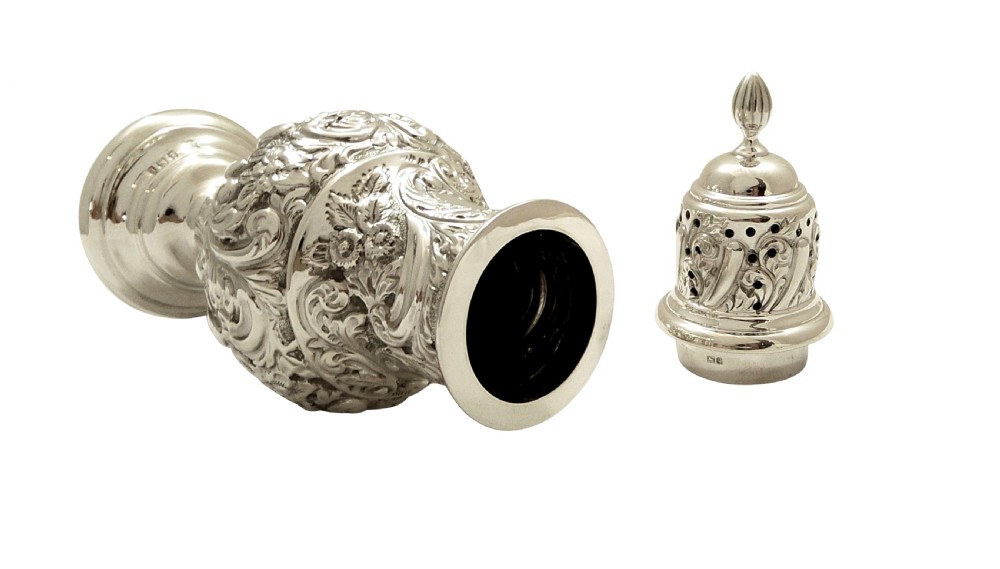 Antique Edwardian Sterling Silver Sugar Shaker / Caster 1906 View III