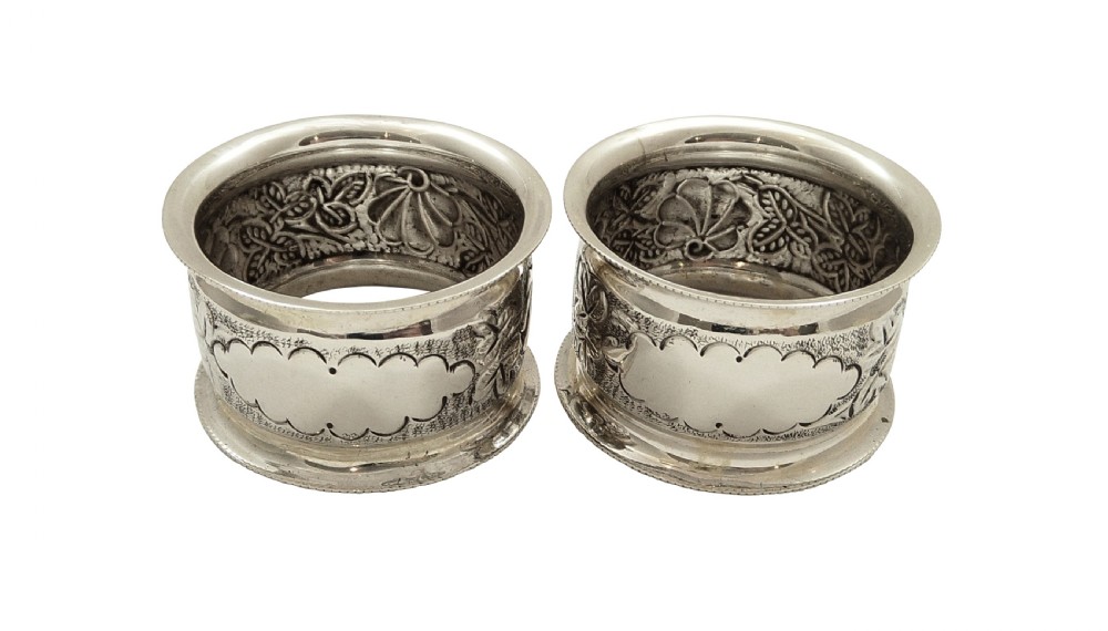 Pair of Antique Victorian Sterling Silver Napkin Rings in Case 1898 View II